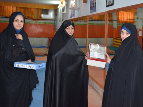 اهدا جعبه به باشگاهها