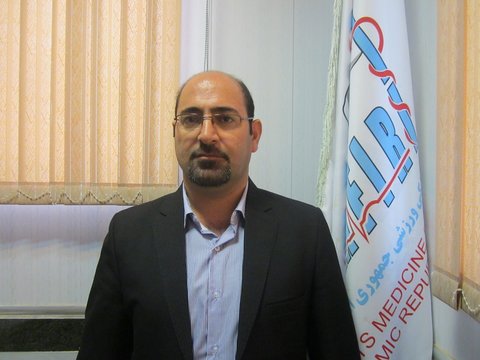 فرهاد مومنی