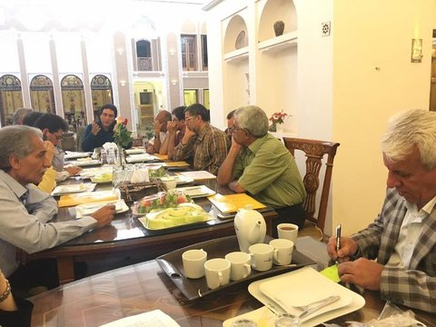 نشست هم اندیشی روئسای هیات پزشکی ورزشی شهرستان های  یزد  برگزار شد.