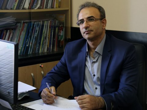 افشین قنبری