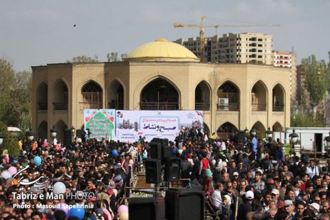 شرکت کنندگان در همایش پیاده روی خانوادگی در تبریز تحت پوشش خدمات پزشکی ورزشی قرار گرفتند 