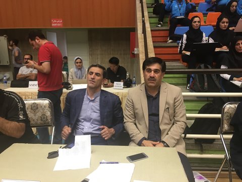 بازدید دکتر نوروزی به همراه مدیر کل اداره ورزش و جوانان از امکارنان سالن شهید پور شریفی تبریز 