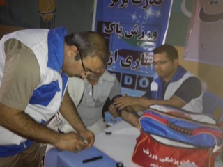 گزارش تصویری/برپایی ایستگاه سلامت و تندرستی در مجموعه ورزشی شهید صدوقی بوشهر