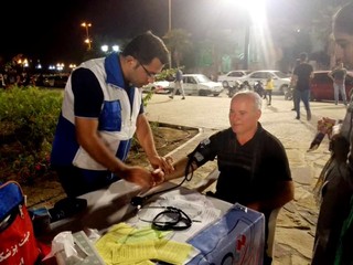 گزارش تصویری/برپایی ایستگاه سلامت و تندرستی رایگان در کنار ساحل نیلگون همیشه خلیج فارس بوشهر