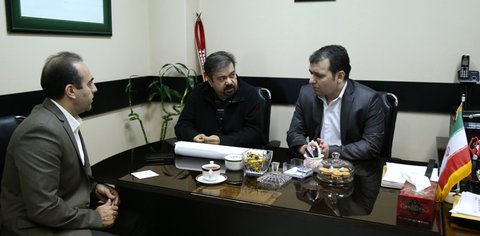 دبیر فدراسیون شنا