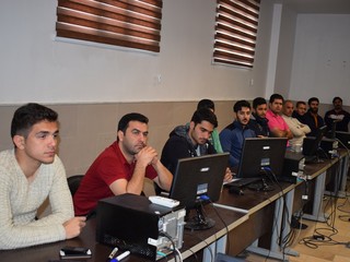 کارگاه آموزشی آسیبهای ورزشی با رویکرد تخصصی زانو در قم