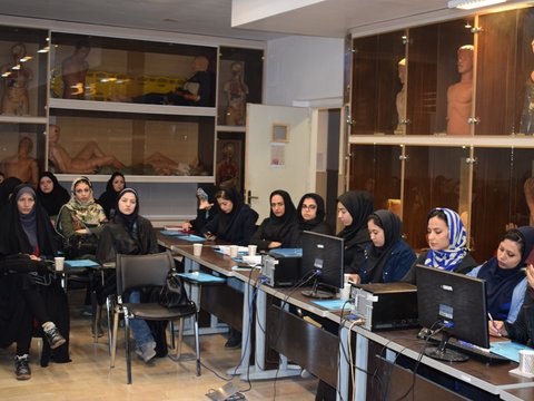 کارگاه آموزشی آسیبهای ورزشی با رویکرد تخصصی زانو در قم