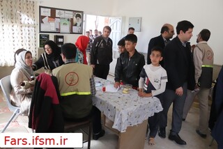 حضور پزشکی ورزشی در محل آسیب دیده از سیل در شیراز