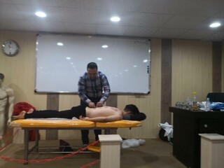 کارگاه آموزشی آشنایی با ماساژ ورزشی