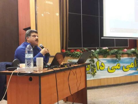 کارگاه آموزشی پیشگیری اولیه اعتیاد و آشنایی با مکمل های ورزشی