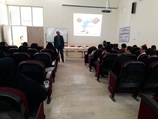 دوره آموزشی روانشناسی،تغذیه و امدادگری ورزشی در شهرستان الشتر به روایت تصویر