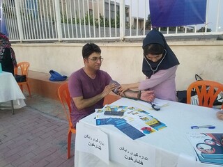برپایی ایستگاه رایگان تندرستی در بندرعباس