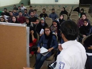 آموزش احیا پایه و کمک های اولیه