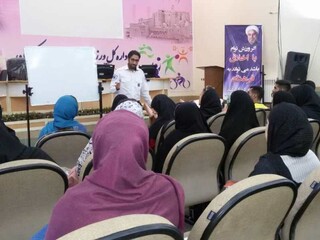 آموزش احیا پایه و کمک های اولیه