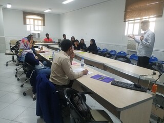 کارگاه آشنایی با ناهنجاری ها