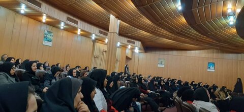 سمینار سبک زندگی در زنجان