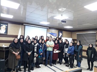 برگزاری دوره تمرین درمانی در آب