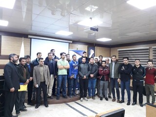 برگزاری دوره تمرین درمانی در آب