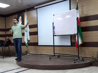 برگزاری دوره تمرین درمانی در آب