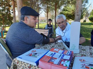 غرفه هیات پزشکی ورزشی یزد درجشنواره بزرگ ورزشی با شعار شادابی و نشاط با ورزش