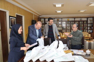 توزیع اقلام پیشگیری و ضد عفونی تهیه شده توسط ستاد مقابله با کرونا در ورزش در اداره کل ورزش و جوانان استان آذربایجان غربی