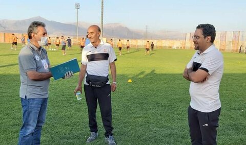 نظارت افسر کنترل سلامت بر تمرینات مس کرمان