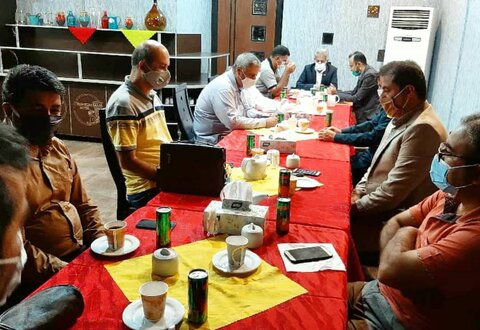 نشست و جلسه هماهنگی برگزاری دیدار تیم های شاهین شهرداری بوشهر و نفت مسجد سلیمان