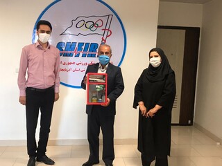 تحویل جعبه کامل کمک های اولیه به تعدادی از هیئت‌های ورزشی آذربایجان غربی