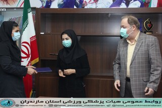 / تقدیر و تشکی رئیس هیات پزشکی ورزشی استان از اعضا هیات /