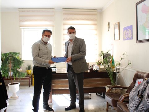 تقدیر از رئیس هیأت پزشکی شهرستان تاکستان قزوین