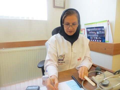 دکتر مهشید کیانی - مسئول کمیته درمان چها رمحال و بختیاری