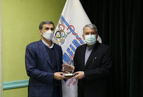حضور دکتر صالحی امیری در فدراسیون پزشکی ورزشی
