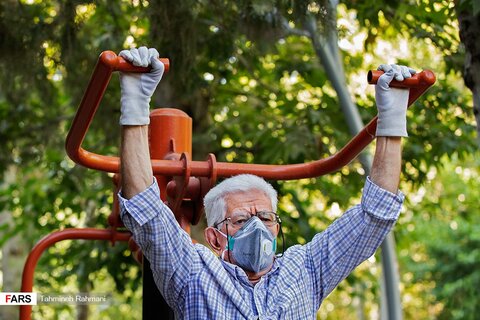 شستشوی دست در سالمندان