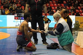 گزارش تصویری : پوشش پزشکی ورزشی مسابقات لیگ برتر کشتی آزاد