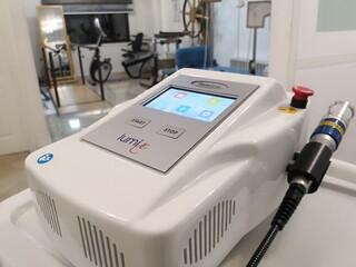 لیزر پرتوان