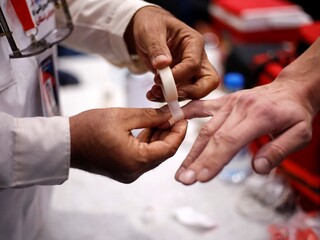 پوشش پزشکی رقابتهای بین المللی بدمینتون فجر توسط هیات پزشکی ورزشی فارس