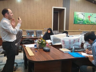 برگزاری کلاس اورژانس پیش بیمارستانی درحوادث ورزشی شهرستان تنکابن برای کادرپزشکی درمانگاه امام رضا(ع)سپاه تنکابن