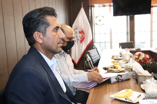 شست اعضای هیات رئیسه هیات پزشکی  ورزشی فارس با جمعی از متخصصین پزشکی ورزشی