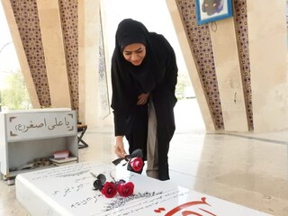 گلباران و غبارروبی مزار شهدای لارستان