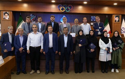 مراسم تجلیل از برترین های کمیته خدمات درمانی