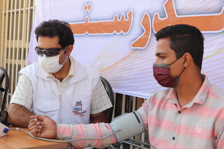 برپایی ایستگاه رایگان تندرستی توسط هیات پزشکی ورزشی فارس