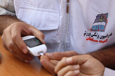 برپایی ایستگاه رایگان تندرستی توسط هیات پزشکی ورزشی فارس