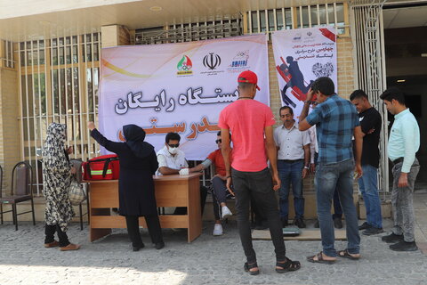 برپایی ایستگاه رایگان تندرستی توسط هیات پزشکی ورزشی فارس