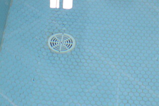 بازدید مسوول کمیته نظارت هیات پزشکی ورزشی فارس به همراه رییس اداره ورزش و جوانان شهرستان شیراز و رییس هیات نجات غریق فارس از استخر کوثر شیراز