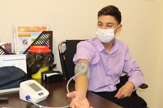 انجام معاینات پزشکی از تیم واترپلوی فارس اعزامی به مسابقات کشوری توسط هیات پزشکی ورزشی