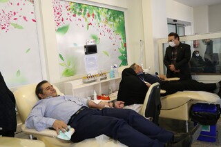 پیگیری پویش اهدای خون با حضور رئیس و دبیر فدراسیون پزشکی ورزشی