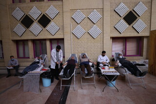 پویش اهدای خون در ستادمرکزی وزارت ورزش و جوانان به مناسبت سالگرد شهادت سردار دل ها