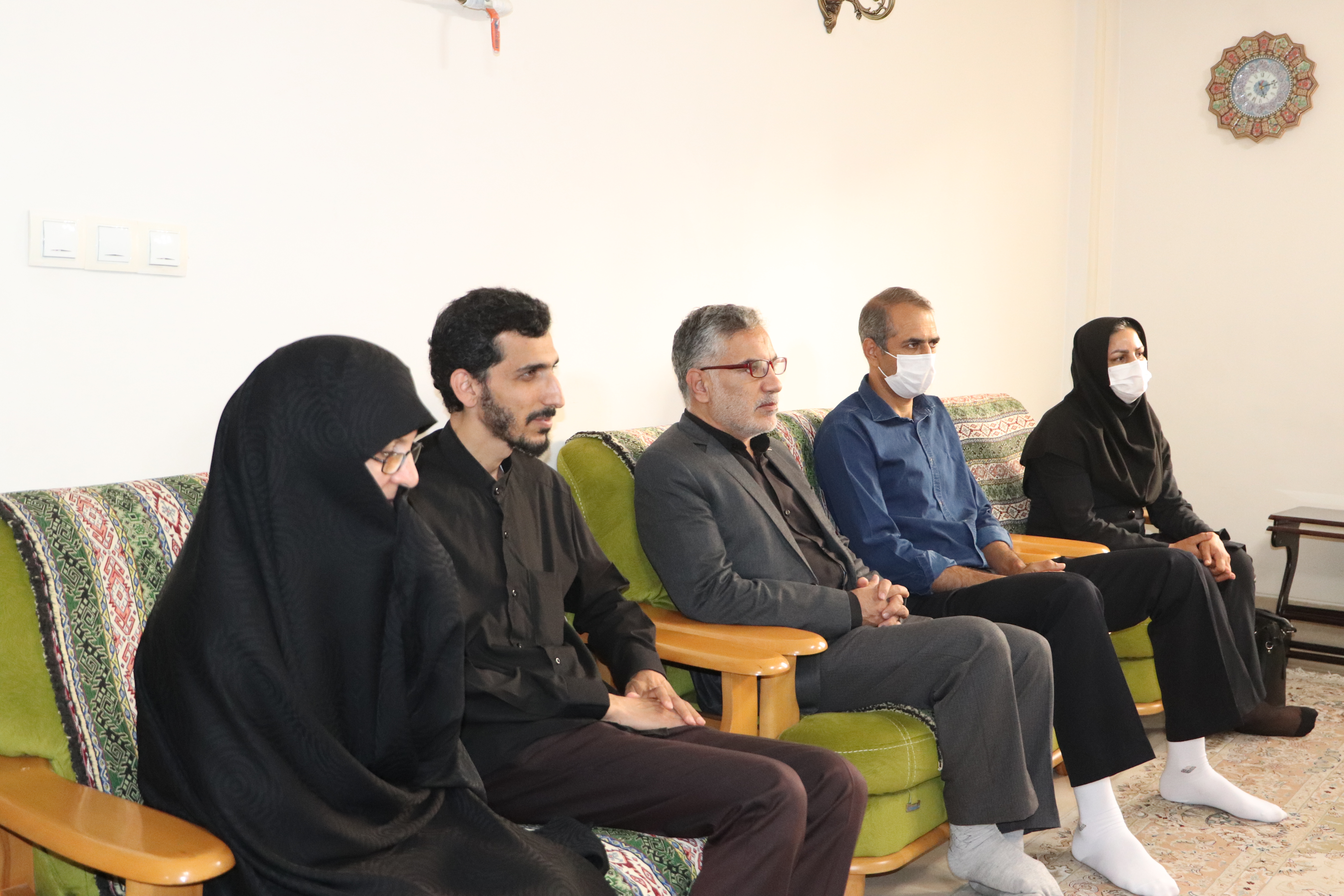 حضور جمعی از مسئولین هیات پزشکی ورزشی فارس در منزل پزشکیار فقید این هیات