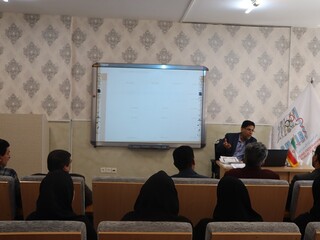 جلسه هم اندیشی و نشست صمیمی سرپرست هیات پزشکی ورزشی استان مرکزی با هیات های پزشکی ورزشی شهرستانهای تابعه