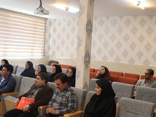 جلسه هم اندیشی و نشست صمیمی سرپرست هیات پزشکی ورزشی استان مرکزی با هیات های پزشکی ورزشی شهرستانهای تابعه